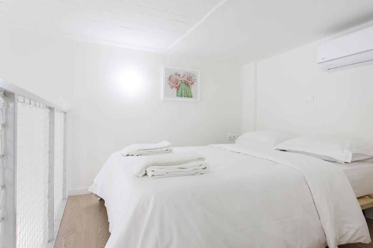Relax In This Funky Loft Next To Metro! Athen Eksteriør billede