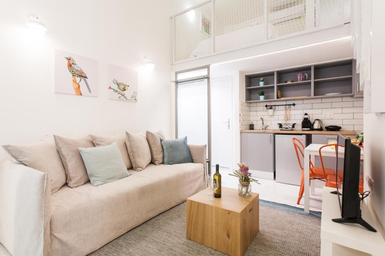 Relax In This Funky Loft Next To Metro! Athen Eksteriør billede